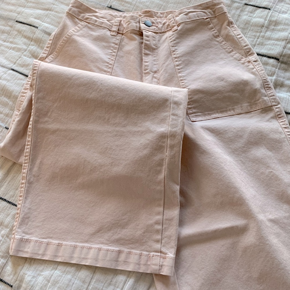 NWOT Wide leg light pink universal thread jeans